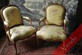 Paire de fauteuils à dossiers plats