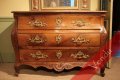 Commode galbée époque Louis XV