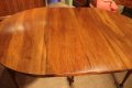Table ronde à bandeau 