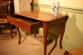 Table de salon Louis XV