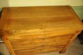 Petite commode noyer Restauration