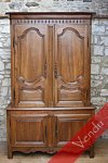 Buffet deux corps louis XV en noyer