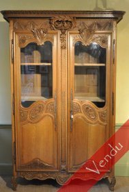 Armoire normande vitrée