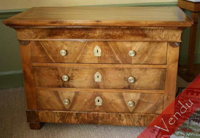 Très chic commode époque restauration