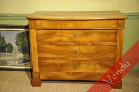 Petite commode noyer Restauration