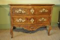Commode sauteuse Provençale Louis XV