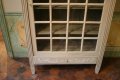 Petite vitrine peinte