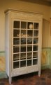 Petite vitrine peinte