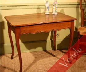 Table de salon Louis XV