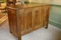 Commode parisienne en noyer Louis XIV