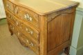 Commode galbée Parisienne