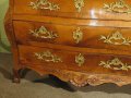 Commode galbée époque Louis XV