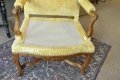 Large fauteuil début du XVIIIe