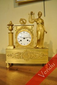 Pendule en bronze doré
