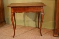 Élégante table époque Louis XV